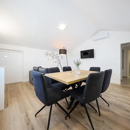 Apartment Gorgeous In With Wifi