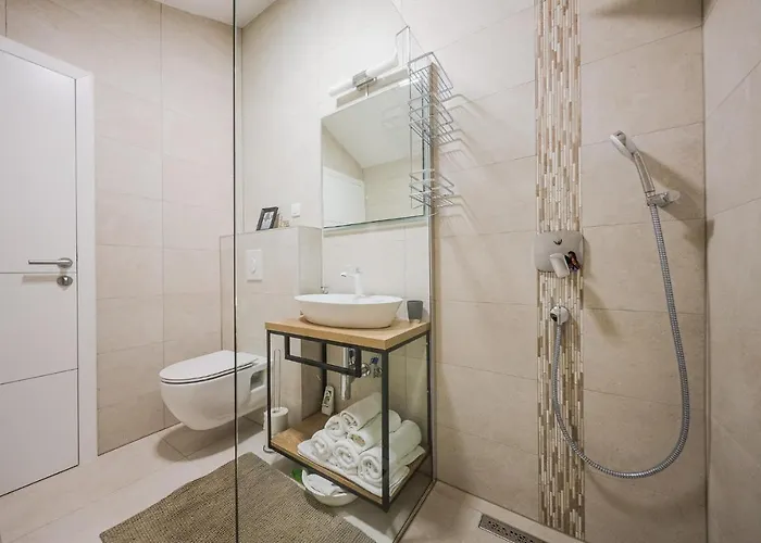 Gorgeous In With Wifi Apartment Zadar