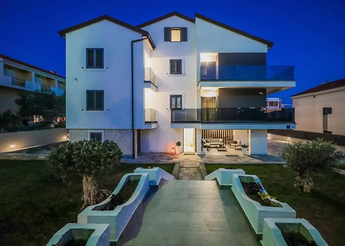 Apartment Gorgeous In With Wifi Zadar