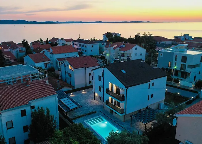 Apartment Gorgeous In With Wifi Zadar